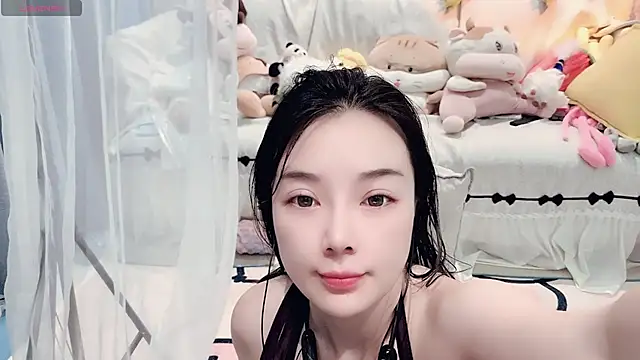 AKiKi711 online show from July 17, 2026, 4:53 am