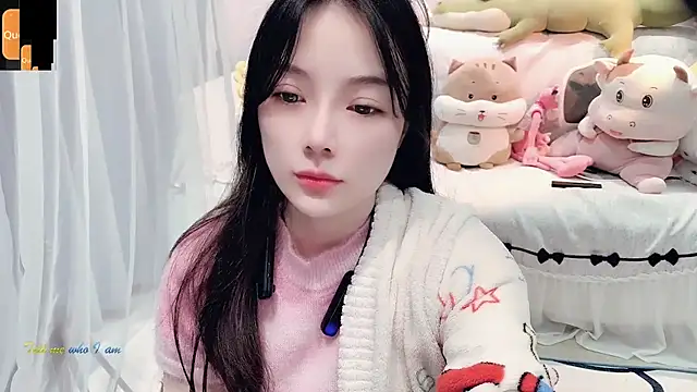 Snapshot of AKiKi711 chatting on October 9, 2025, 4:40 pm AKiKi711 online show from October 9, 2025, 4:40 pm