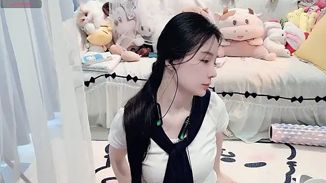 AKiKi711 online show from April 29, 2026, 5:00 am