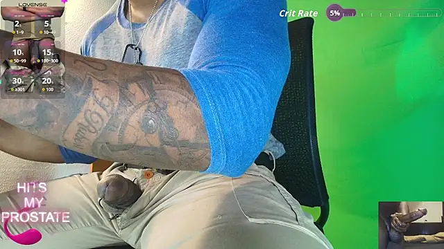 Snapshot of hot_black3 chatting on November 16, 2025, 3:39 pm hot black3 online show from November 16, 2025, 3:39 pm