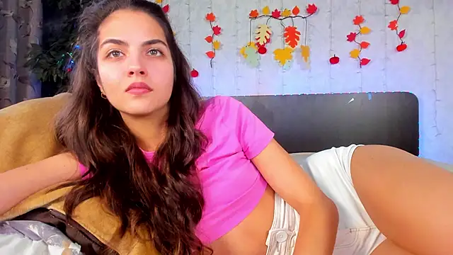 Milana Crystal  online show from October 21, 2025, 12:48 pm