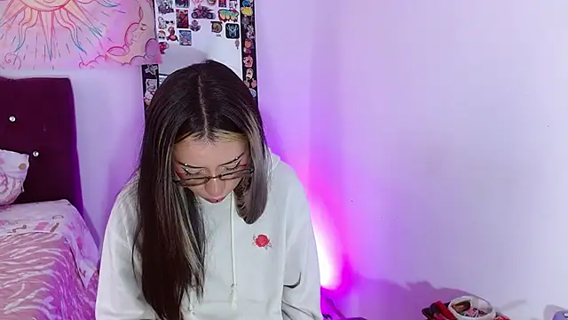 Snapshot of squirt_charlott chatting on November 15, 2025, 6:12 pm squirt charlott online show from November 15, 2025, 6:12 pm