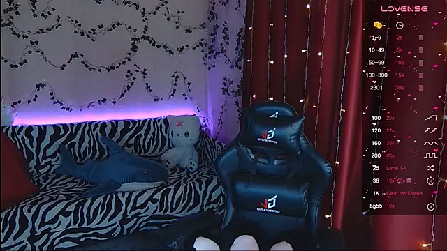 Snapshot of Sidney_blush chatting on March 5, 2025, 4:13 am Sidney blush online show from March 5, 2025, 4:13 am