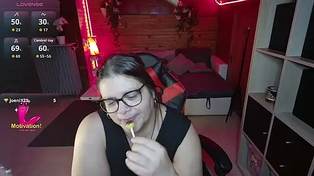 Lola-squirt online show from March 8, 2026, 2:04 am