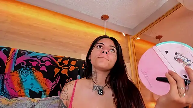 Snapshot of Cori_Paige chatting on October 10, 2025, 4:13 am Cori Paige online show from October 10, 2025, 4:13 am