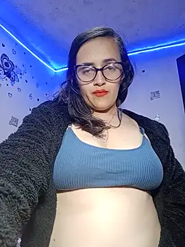 anndreapds online show from June 25, 2026, 11:43 pm