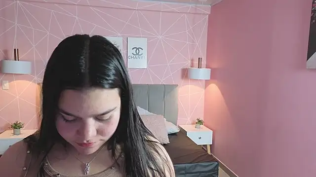 Snapshot of zara__sweet chatting on June 10, 2026, 1:34 pm zara sweet online show from June 10, 2026, 1:34 pm
