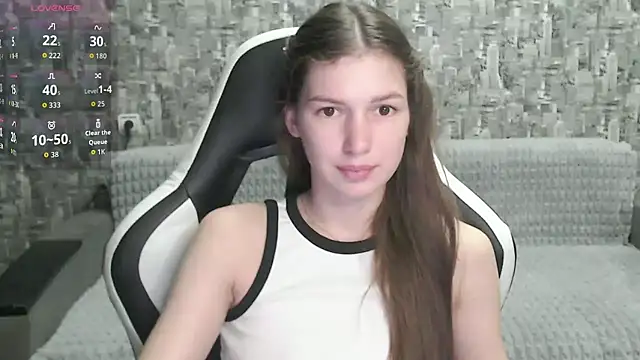 Snapshot of MissMiaCutie chatting on September 25, 2025, 12:22 pm MissMiaCutie online show from September 25, 2025, 12:22 pm