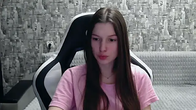 Snapshot of MissMiaCutie chatting on March 4, 2025, 3:04 pm MissMiaCutie online show from March 4, 2025, 3:04 pm