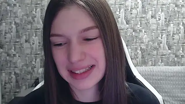 Snapshot of MissMiaCutie chatting on February 10, 2025, 11:36 am MissMiaCutie online show from February 10, 2025, 11:36 am