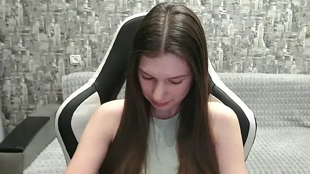 Snapshot of MissMiaCutie chatting on March 19, 2025, 4:34 pm MissMiaCutie online show from March 19, 2025, 4:34 pm