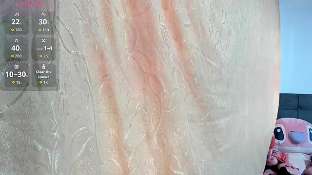 Snapshot of Kylie2211 chatting on December 13, 2025, 8:04 pm Kylie2211 online show from December 13, 2025, 8:04 pm