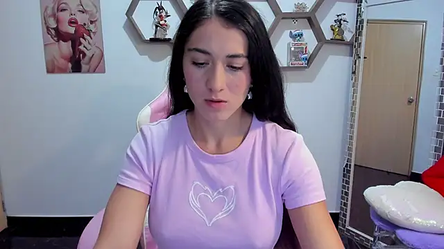 SharonSander online show from June 11, 2026, 11:13 pm