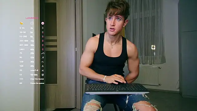 Snapshot of ChristianLevine_ chatting on November 19, 2025, 3:56 pm ChristianLevine online show from November 19, 2025, 3:56 pm