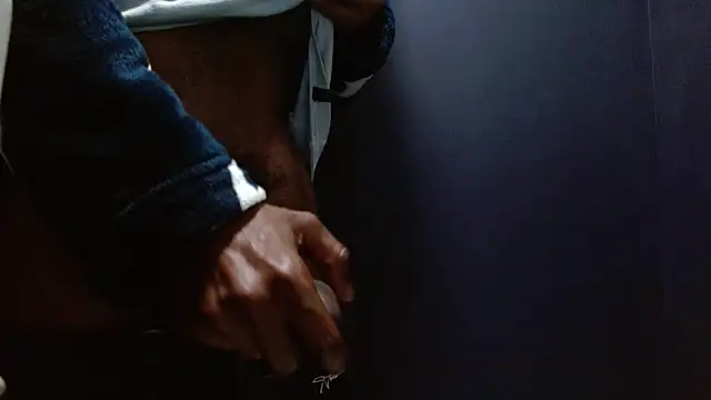 Snapshot of phbbcsham chatting on December 15, 2025, 8:36 pm phbbcsham online show from December 15, 2025, 8:36 pm