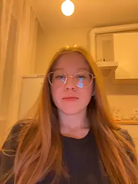 Snapshot of Eva_Weyne chatting on October 27, 2025, 7:59 pm Eva Weyne online show from October 27, 2025, 7:59 pm