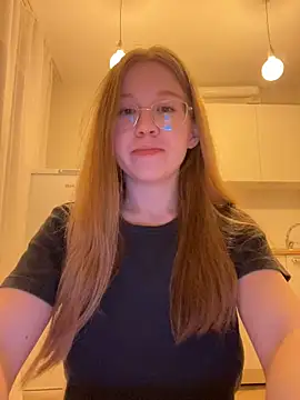 Snapshot of Eva_Weyne chatting on November 18, 2025, 8:23 pm Eva Weyne online show from November 18, 2025, 8:23 pm