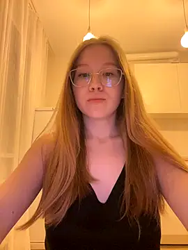 Snapshot of Eva_Weyne chatting on October 30, 2025, 7:55 pm Eva Weyne online show from October 30, 2025, 7:55 pm