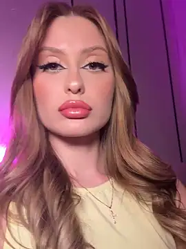 Snapshot of Sweet__Milly chatting on March 2, 2026, 7:10 pm Sweet Milly online show from March 2, 2026, 7:10 pm