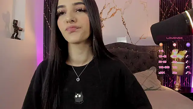 Snapshot of devlin_violett chatting on November 9, 2025, 3:32 am devlin violett online show from November 9, 2025, 3:32 am