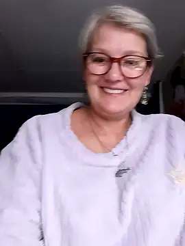 Snapshot of irinamaux chatting on July 22, 2026, 7:16 pm irinamaux online show from July 22, 2026, 7:16 pm