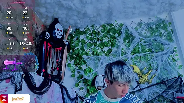 Levii Ackermann online show from October 14, 2025, 2:17 pm