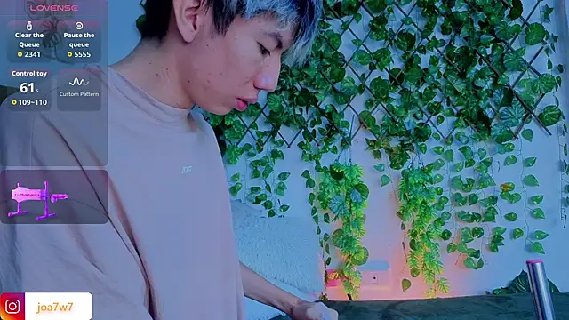 Levii Ackermann online show from October 7, 2025, 1:23 pm