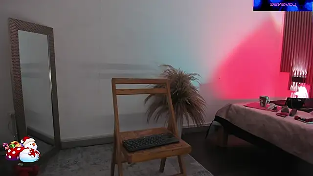 Snapshot of fransheska_rossi chatting on December 4, 2025, 12:59 pm fransheska rossi online show from December 4, 2025, 12:59 pm