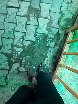 Snapshot of mr_slim_body chatting on December 17, 2024, 3:16 pm mr slim body online show from December 17, 2024, 3:16 pm