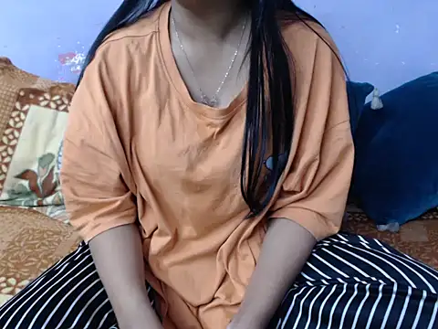 Snapshot of Freya_nia chatting on November 20, 2025, 6:36 am Freya nia online show from November 20, 2025, 6:36 am