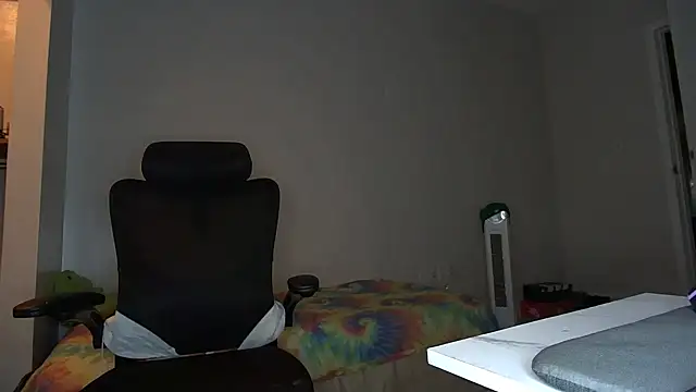 Snapshot of Zander823 chatting on March 16, 2026, 5:44 am Zander823 online show from March 16, 2026, 5:44 am