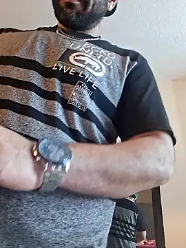 Snapshot of Zander823 chatting on March 5, 2026, 2:46 pm Zander823 online show from March 5, 2026, 2:46 pm