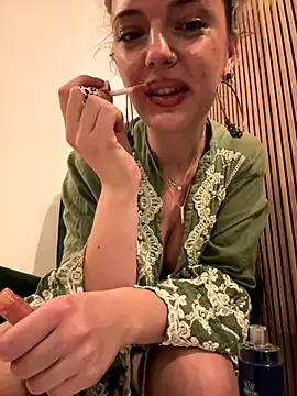 Snapshot of LexyGold chatting on October 3, 2025, 12:50 pm LexyGold online show from October 3, 2025, 12:50 pm