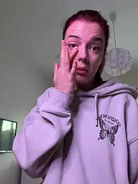 LexyGold online show from November 27, 2025, 7:42 am