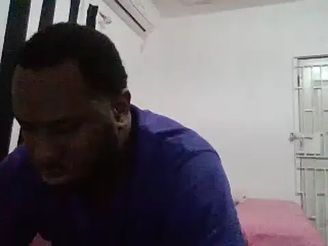 Snapshot of Bighood_T chatting on February 27, 2025, 1:52 am Bighood T online show from February 27, 2025, 1:52 am