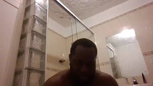 Snapshot of Bighood_T chatting on December 15, 2025, 4:07 am Bighood T online show from December 15, 2025, 4:07 am