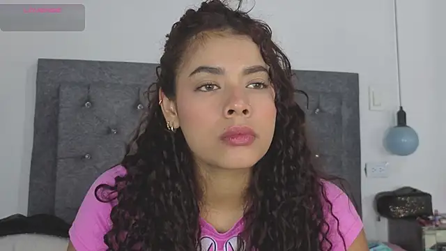 Snapshot of Meghan_taylor__ chatting on October 15, 2025, 9:45 pm Meghan taylor online show from October 15, 2025, 9:45 pm