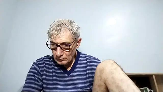 BIGUNCUTHARDCOCK online show from September 19, 2025, 12:58 am