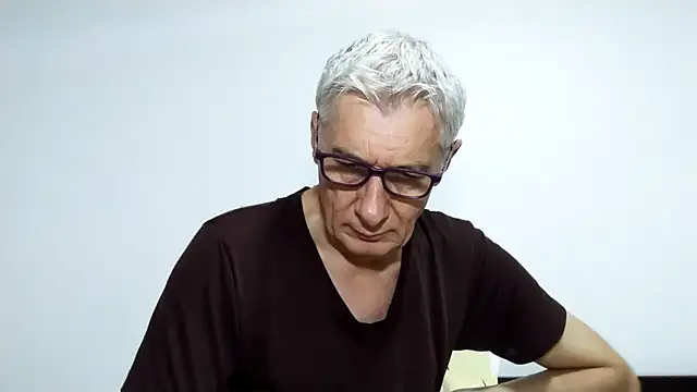 BIGUNCUTHARDCOCK online show from February 18, 2026, 1:03 am