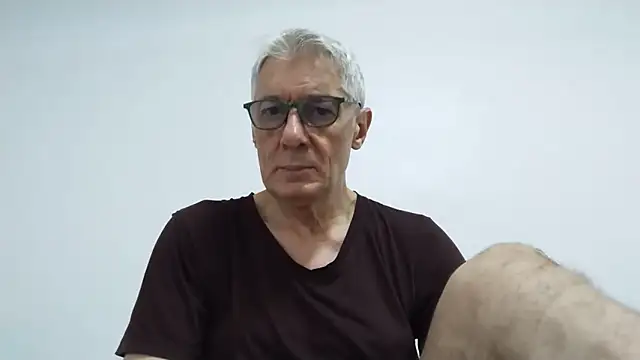 Snapshot of BIGUNCUTHARDCOCK chatting on June 13, 2026, 11:56 pm BIGUNCUTHARDCOCK online show from June 13, 2026, 11:56 pm