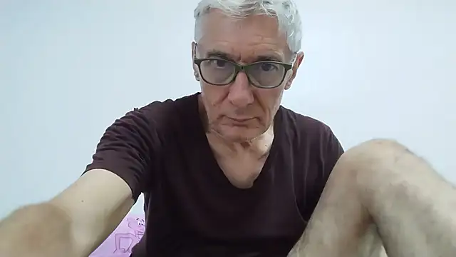 Snapshot of BIGUNCUTHARDCOCK chatting on June 28, 2026, 12:06 am BIGUNCUTHARDCOCK online show from June 28, 2026, 12:06 am