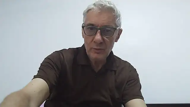 Snapshot of BIGUNCUTHARDCOCK chatting on June 20, 2026, 12:59 am BIGUNCUTHARDCOCK online show from June 20, 2026, 12:59 am