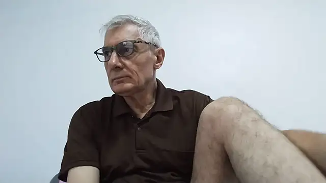 Snapshot of BIGUNCUTHARDCOCK chatting on June 5, 2026, 12:15 am BIGUNCUTHARDCOCK online show from June 5, 2026, 12:15 am
