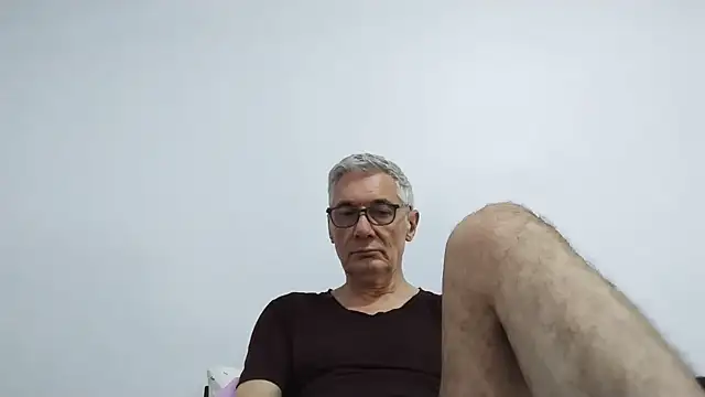 Snapshot of BIGUNCUTHARDCOCK chatting on June 17, 2026, 1:27 am BIGUNCUTHARDCOCK online show from June 17, 2026, 1:27 am
