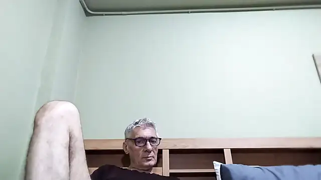 BIGUNCUTHARDCOCK online show from October 7, 2025, 2:01 am