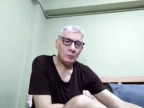 BIGUNCUTHARDCOCK online show from October 16, 2025, 2:31 am