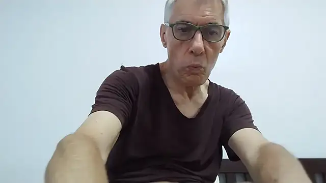 Snapshot of BIGUNCUTHARDCOCK chatting on July 25, 2026, 12:07 am BIGUNCUTHARDCOCK online show from July 25, 2026, 12:07 am