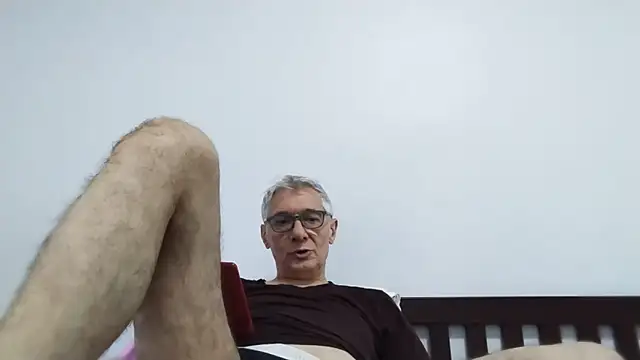 Snapshot of BIGUNCUTHARDCOCK chatting on June 14, 2026, 2:24 am BIGUNCUTHARDCOCK online show from June 14, 2026, 2:24 am