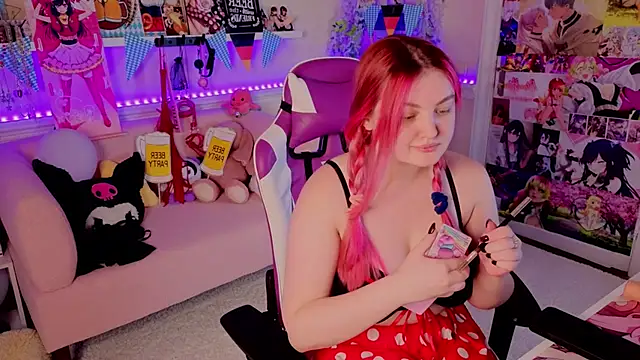 Snapshot of Unholy_Lady chatting on September 24, 2025, 5:14 am Unholy Lady online show from September 24, 2025, 5:14 am