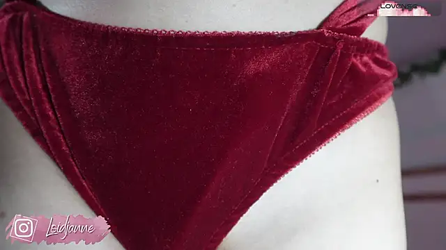 loIijanne online show from February 26, 2026, 12:21 am